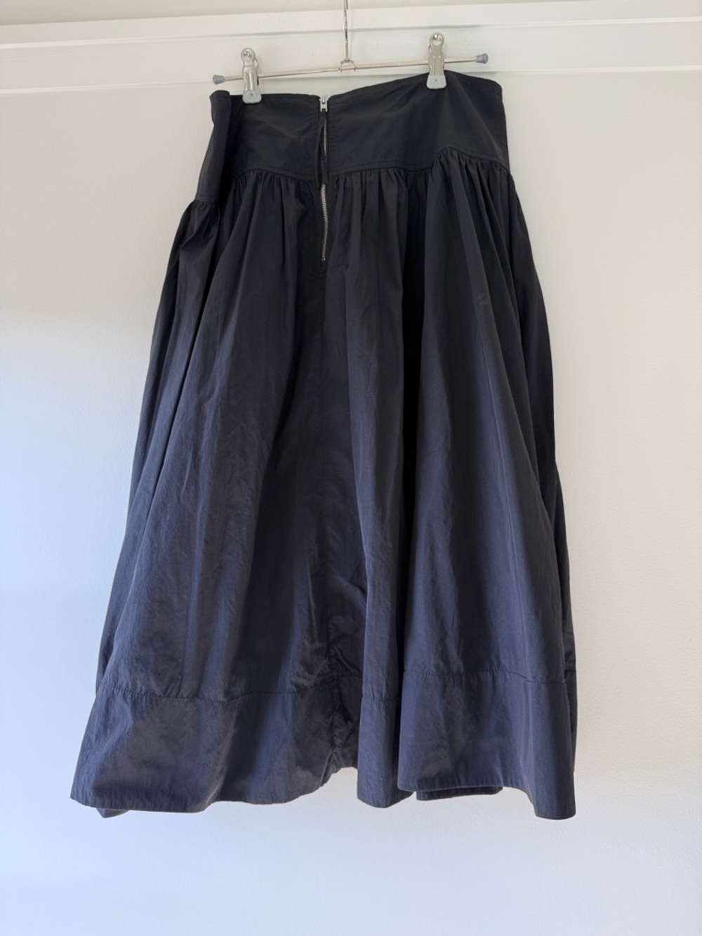 Wilfred - Black Full Midi Skirt - Elegant Gathered Waist - Picture 3 of 3
